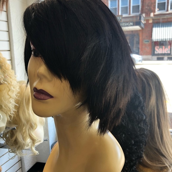 Wispy Layers Short bob Lace Wig main image 5